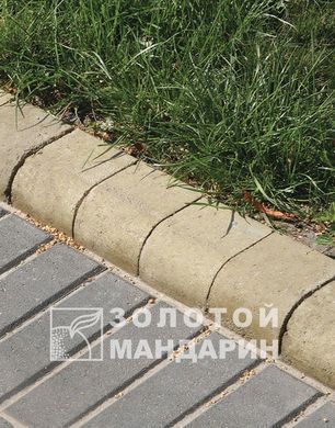 Бордюр тротуарный бетонный сухопрессованный (18*10*9 см)