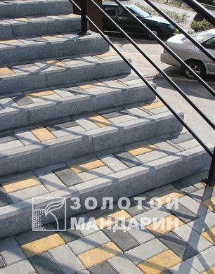 Бордюр тротуарный бетонный сухопрессованный (50*20*6 см)